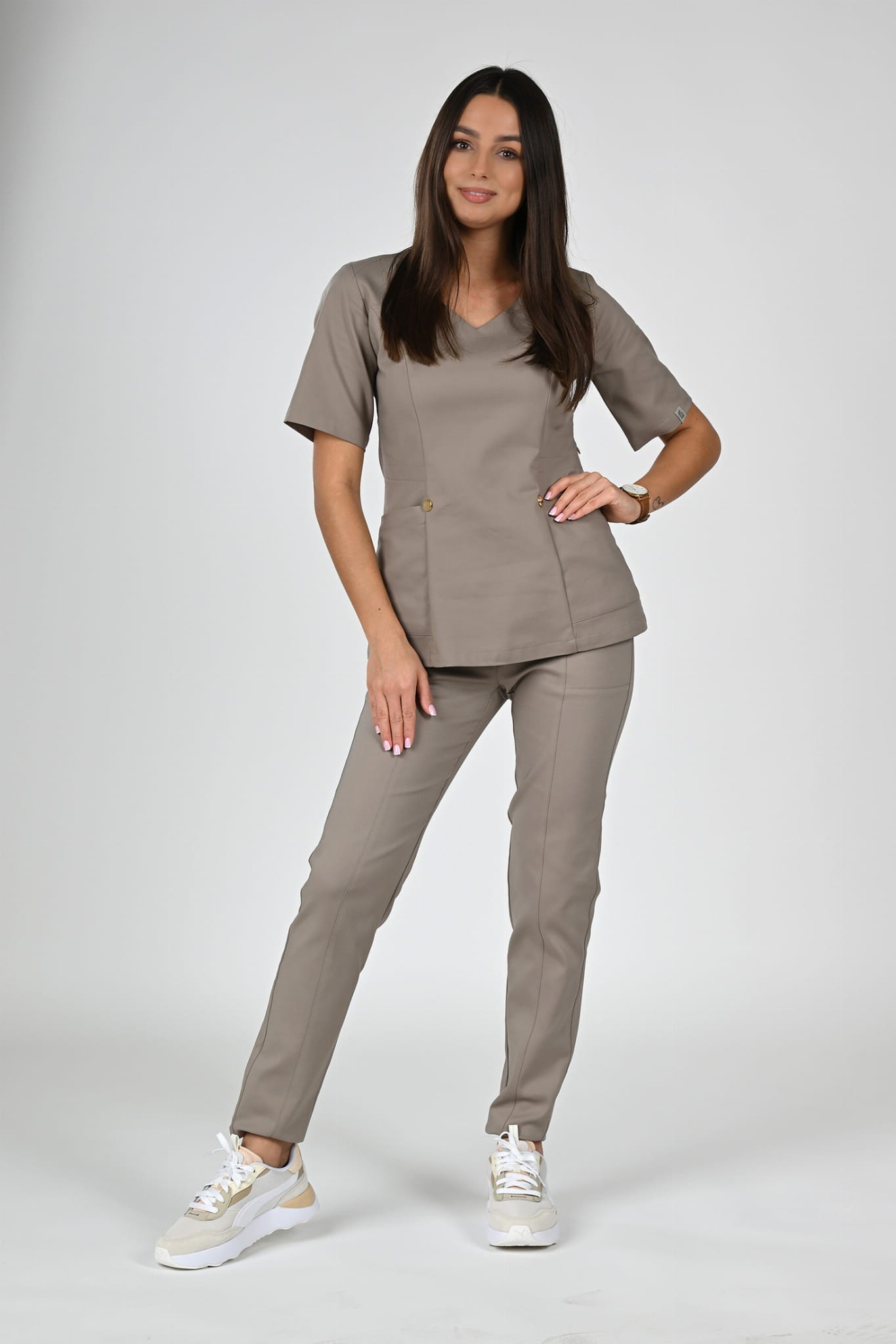 odzież medyczna beżowa