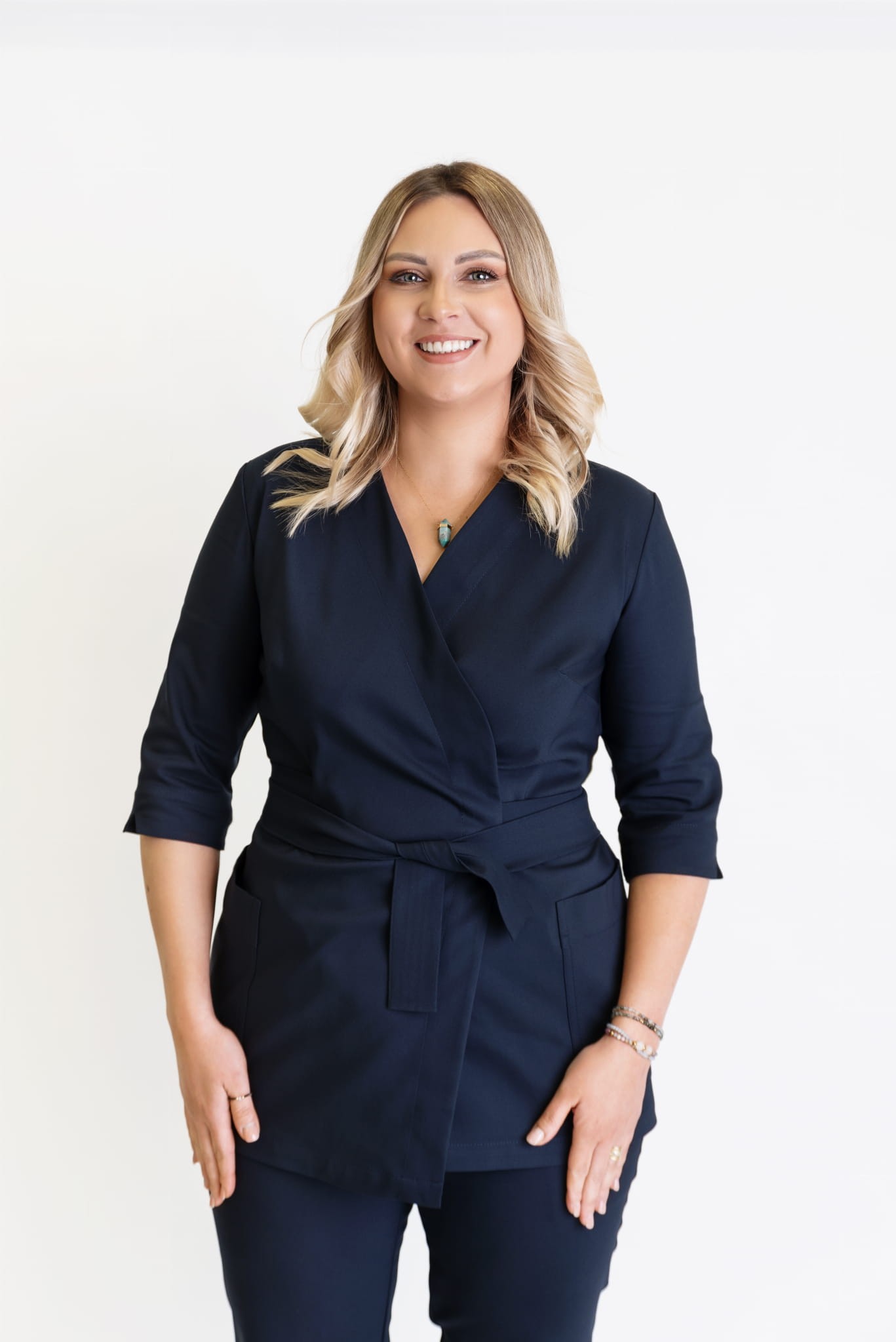 Bluzka medyczna damska kopertowa Premium Scrubs Navy Blue/ Granatowa
