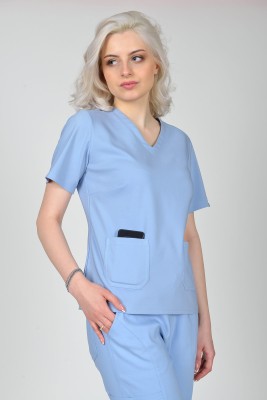 Bluzka medyczna damska Premium Scrubs Basic Baby Blue/ Jasnoniebieska
