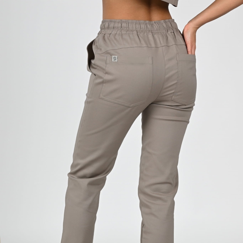 Spodnie medyczne damskie – ranking i test najlepszych modeli 2026