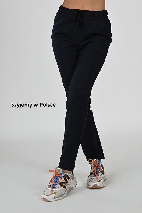 Spodnie medyczne plus size – dlaczego to faworyt w rozmiarach XXL+? Jak dobrać idealny krój?